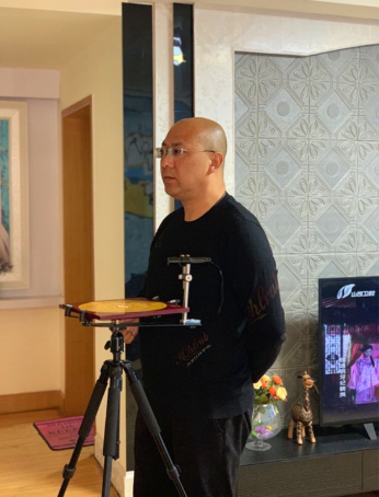 刘凯庆(易古龙) 刘凯庆(易古龙)